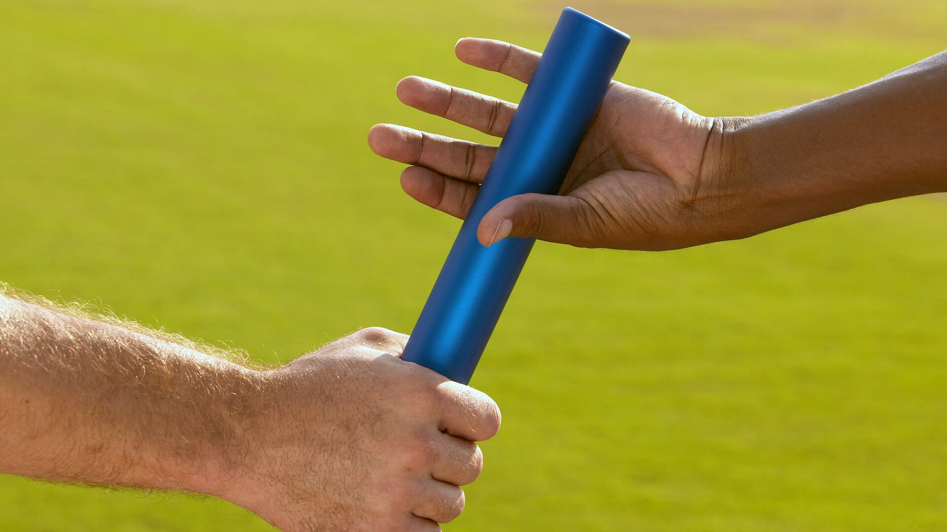 “德甲赛场火光四溅，领跑球队压力持续升高”，德甲全程